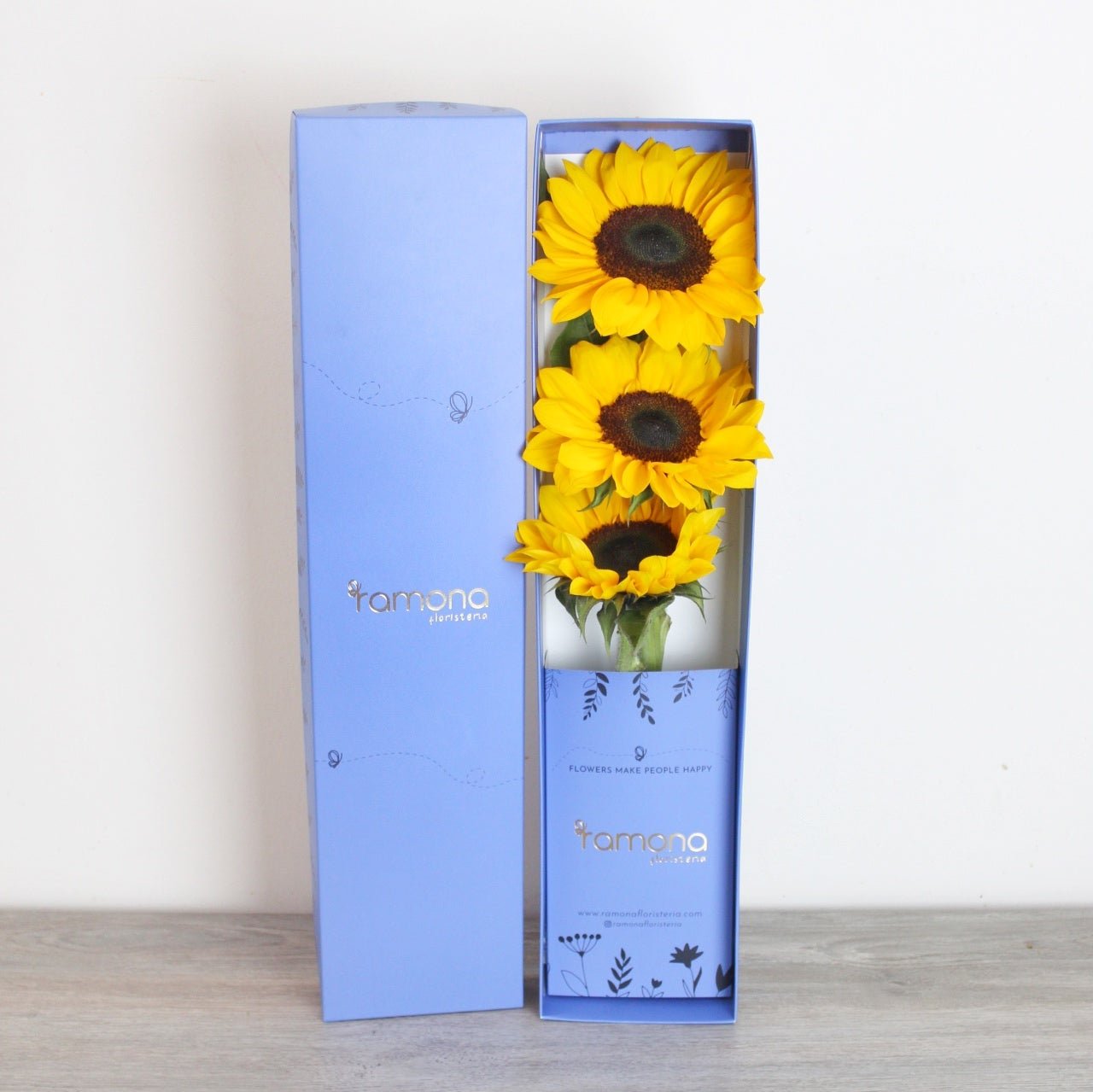 Caja de girasol x 3 - FA - Ramona Floristería 💐