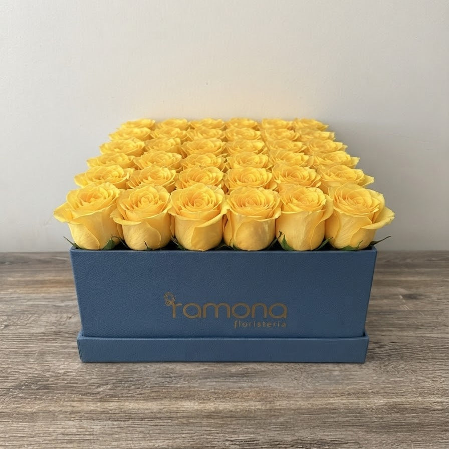 Caja de rosas amarillas