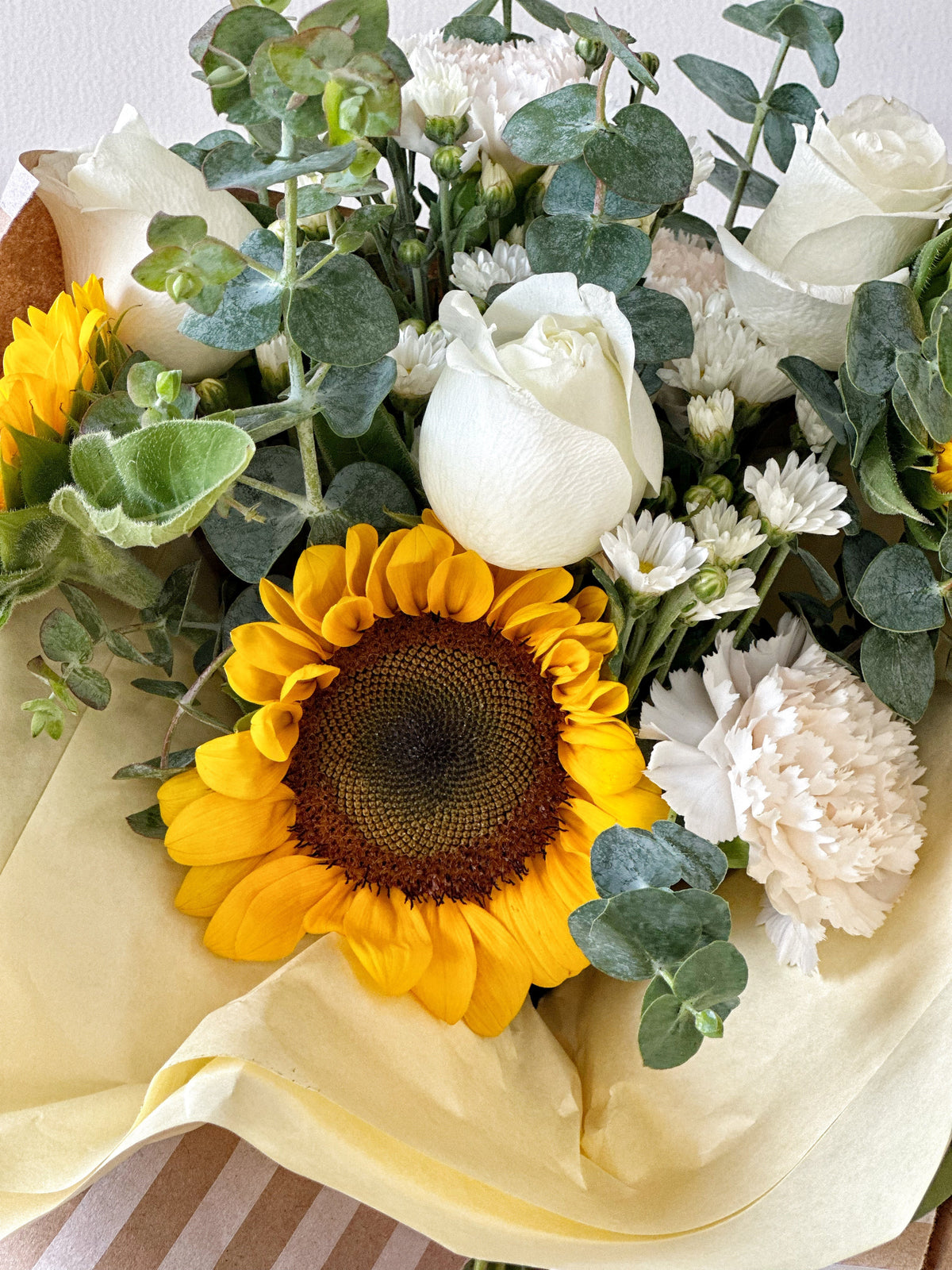 Girasoles para sonreir - ¡Envío para hoy! - Ramona Floristería 💐