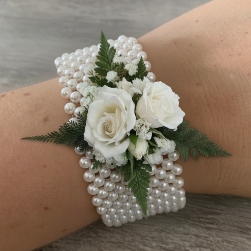 Corsage de Mano con Min Rosa Pre Prom