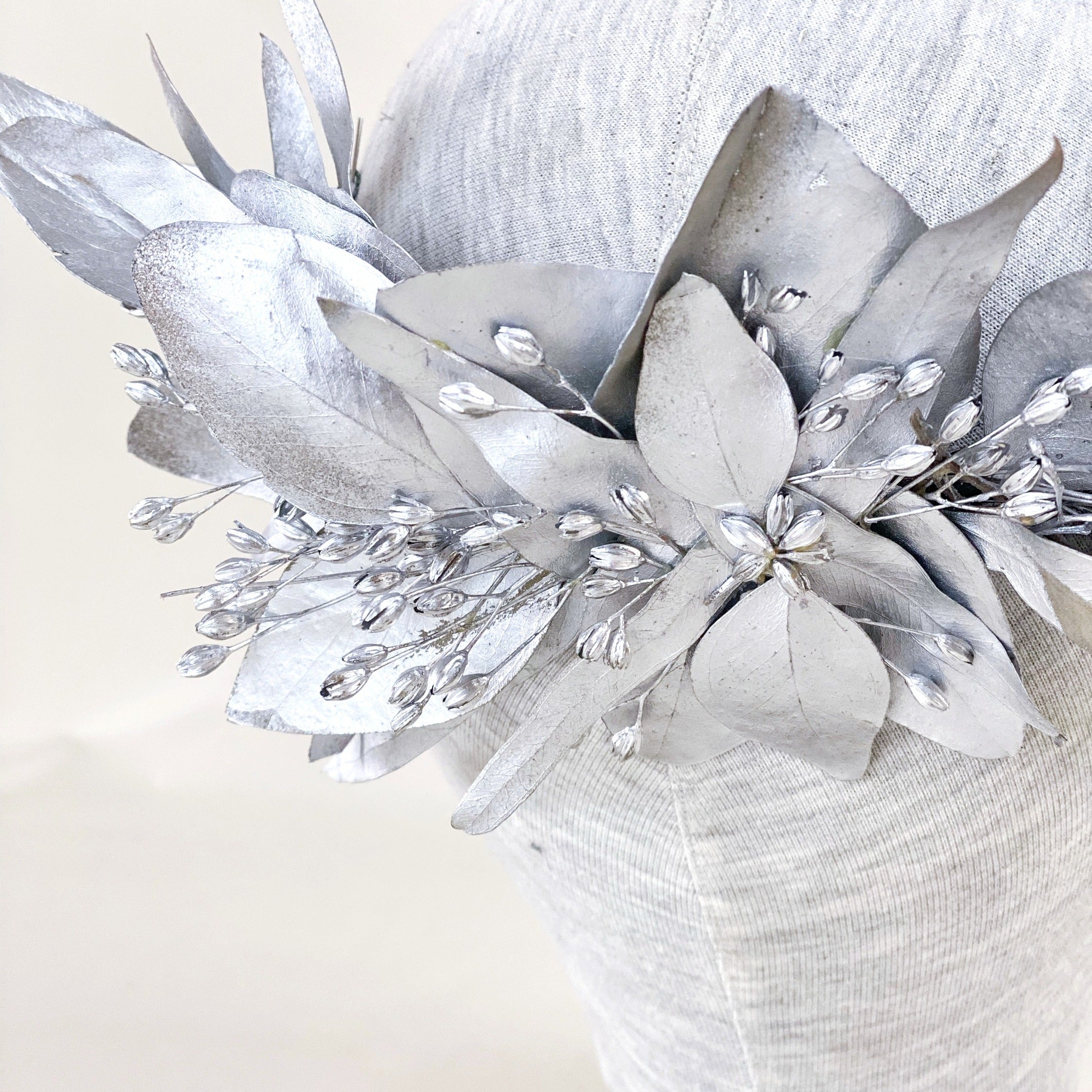 Tocado Snow - Ramona Floristería 💐